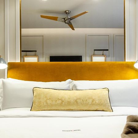Browns Avenue Hotel Lisboa Εξωτερικό φωτογραφία A bedroom at the hotel