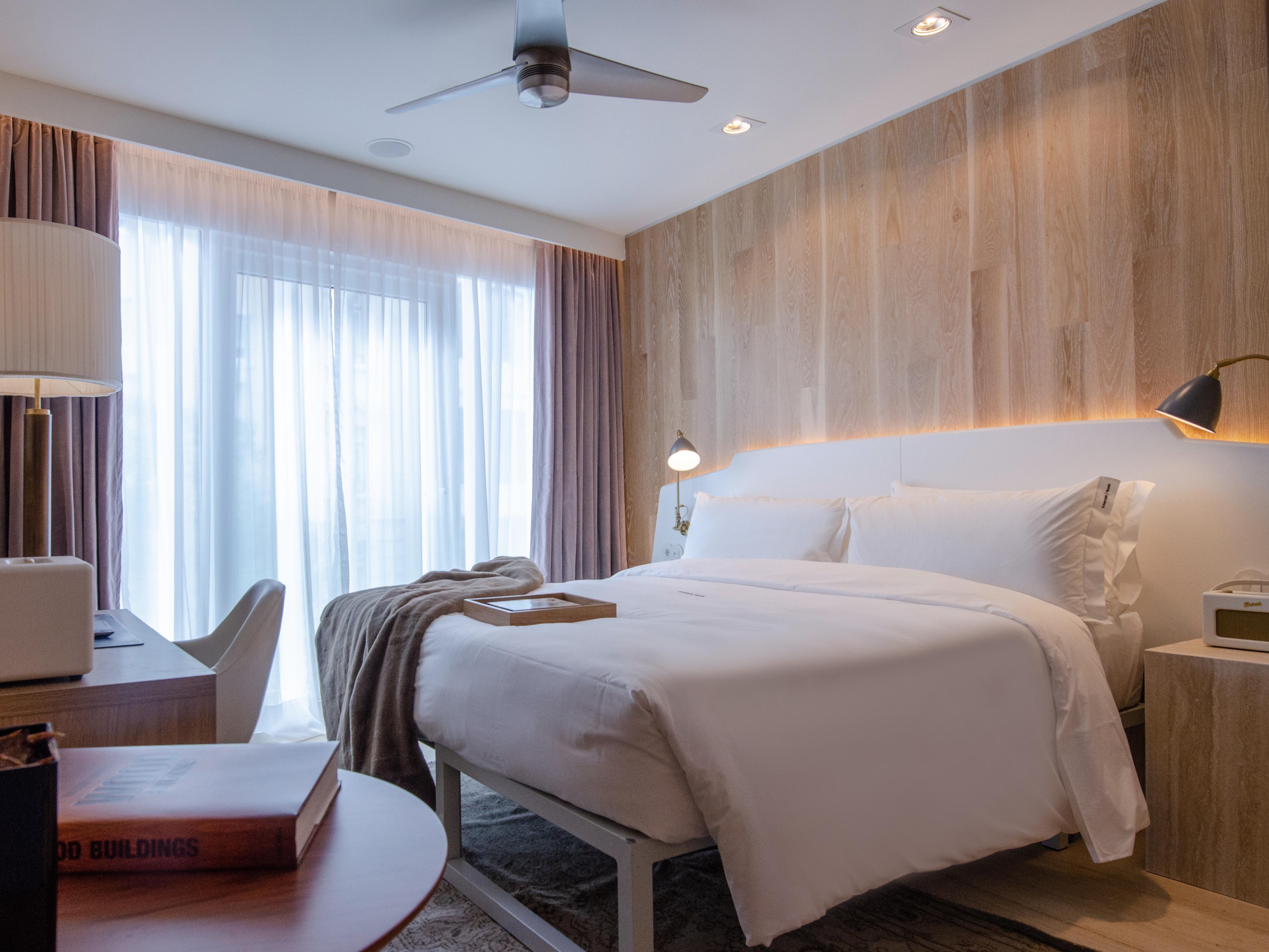 Browns Avenue Hotel Lisboa Εξωτερικό φωτογραφία A bedroom at the hotel
