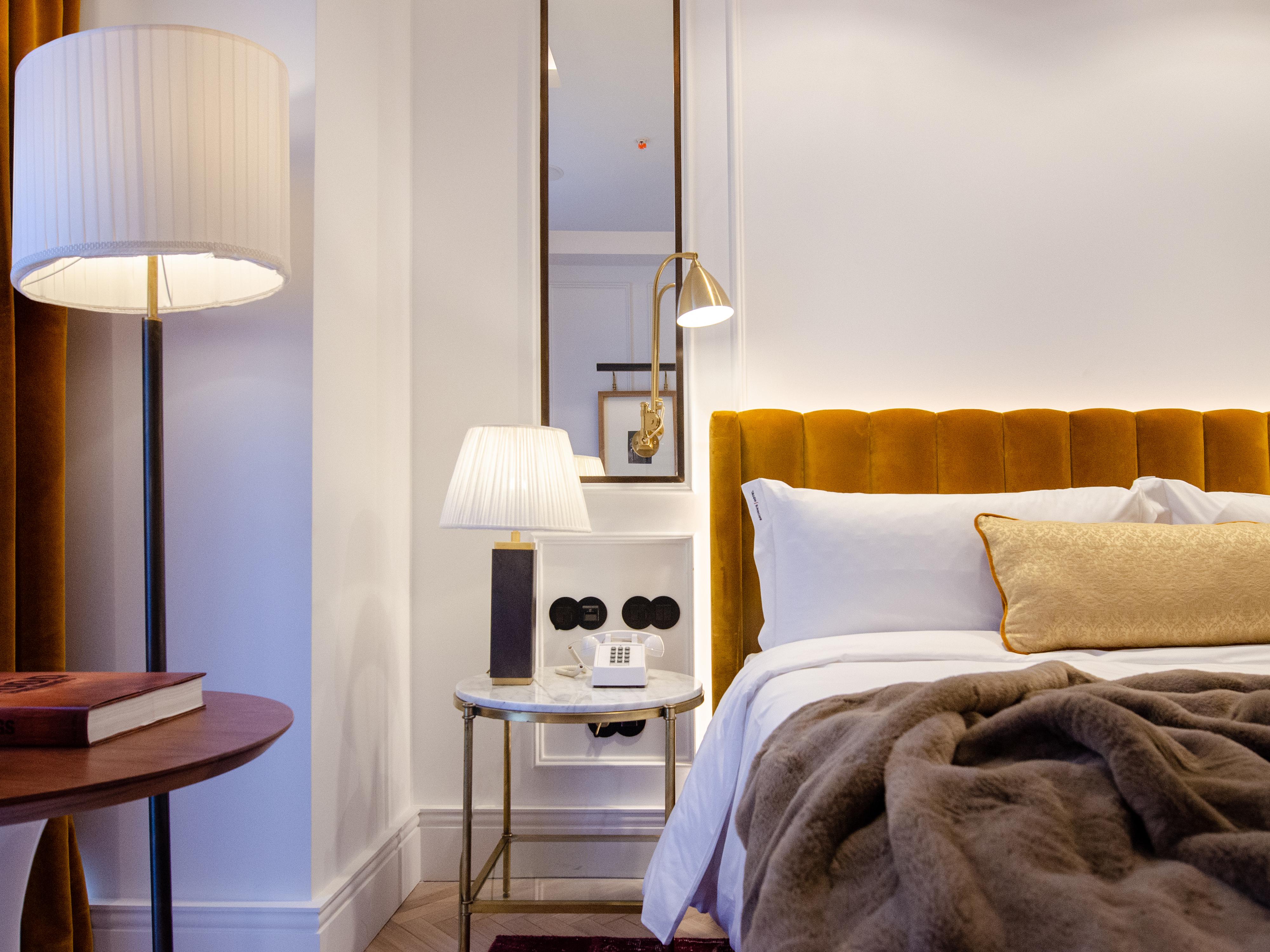Browns Avenue Hotel Lisboa Εξωτερικό φωτογραφία A bedroom at the hotel