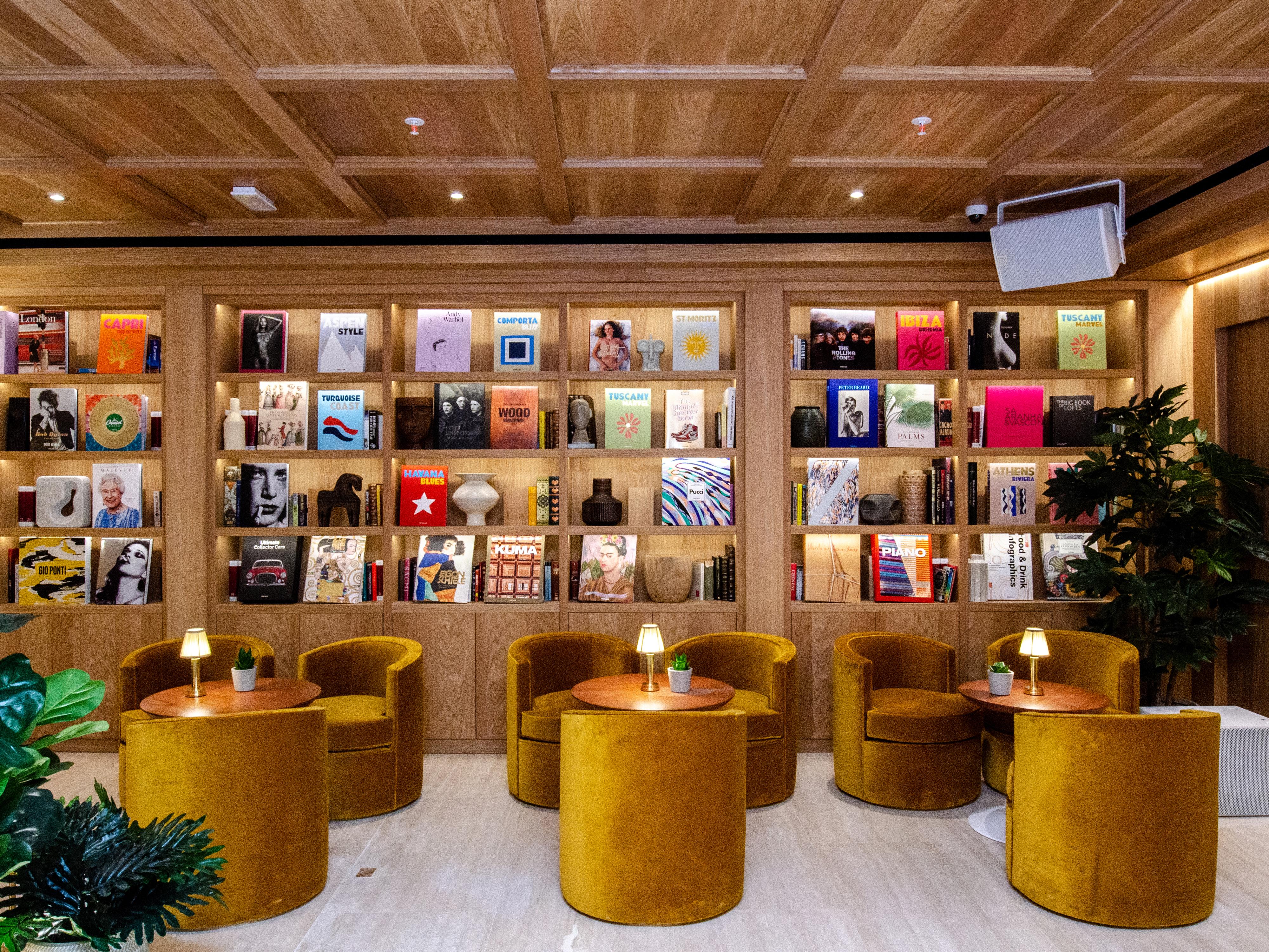 Browns Avenue Hotel Lisboa Εξωτερικό φωτογραφία Library