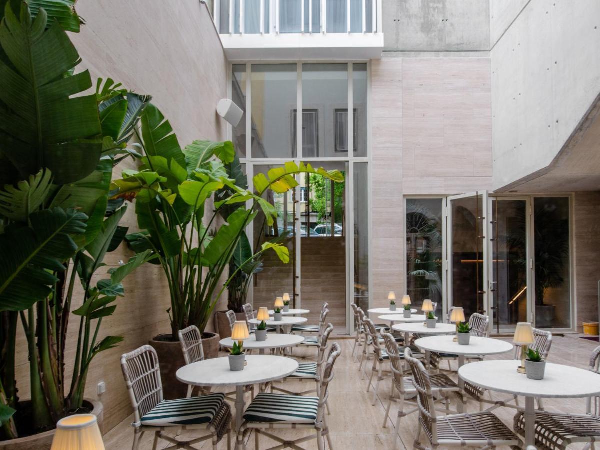 Browns Avenue Hotel Lisboa Εξωτερικό φωτογραφία The Café at the National Portrait Gallery
