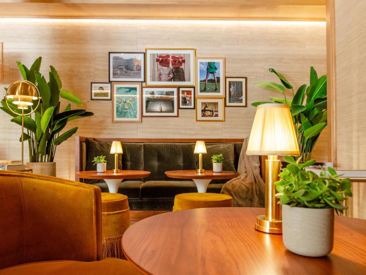 Browns Avenue Hotel Lisboa Εξωτερικό φωτογραφία The interior of the lounge
