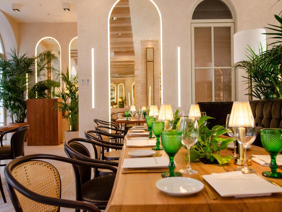 Browns Avenue Hotel Lisboa Εξωτερικό φωτογραφία Restaurant in the hotel